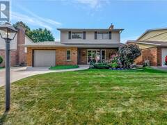 82 WESTWOOD Crescent Cambridge Ontario, N1S 3Y8