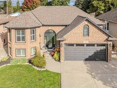 32 MCINTOSH Court Brantford Ontario, N3R 5W9