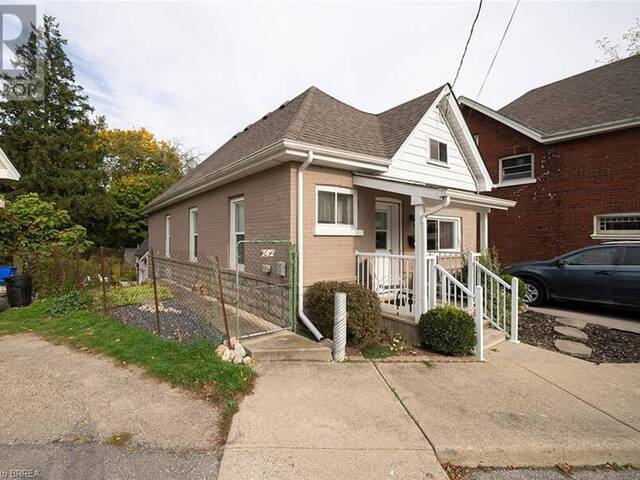 142 CAYUGA Street Brantford Ontario, N3S 1X6