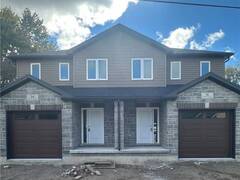 96 SOVEREIGN Street W Waterford Ontario, N3Y 2V3