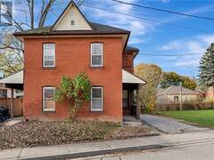 11 ROSE Avenue Brantford Ontario, N3S 2M1