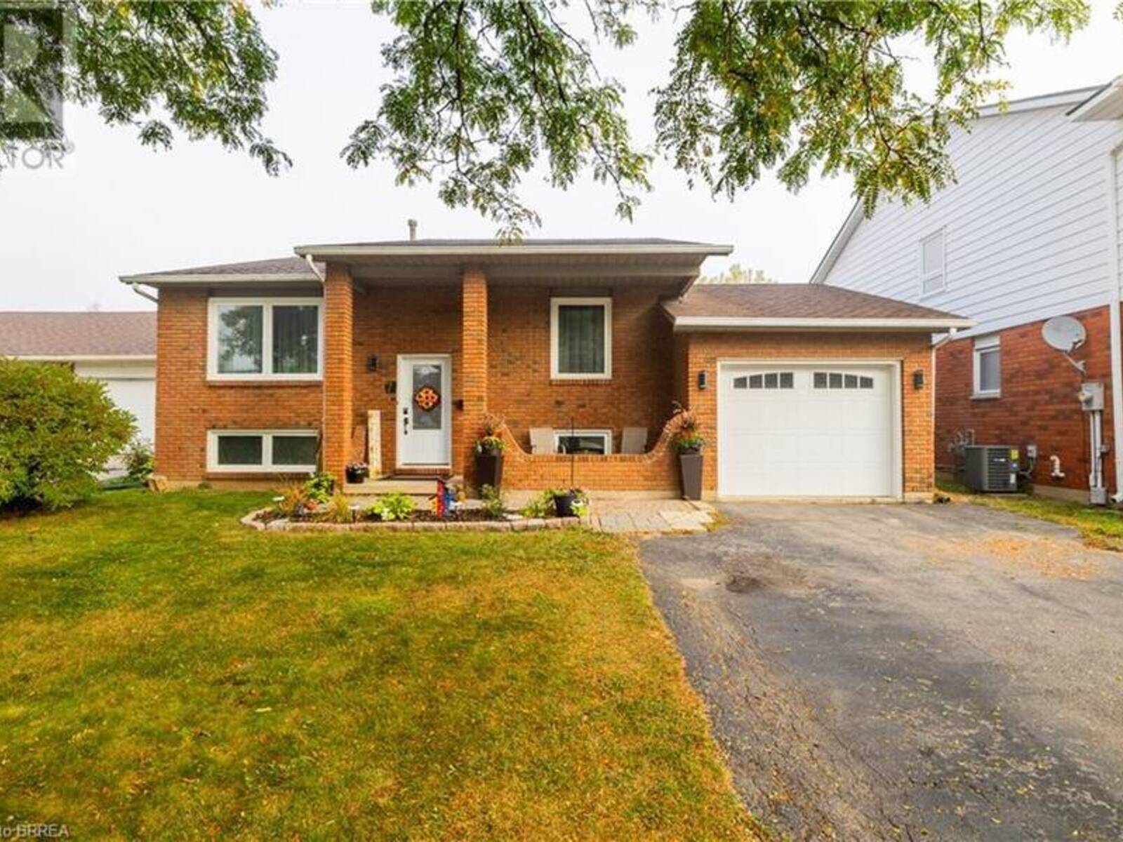 7 FIELDGATE Drive, Brantford, Ontario N3P 1L3