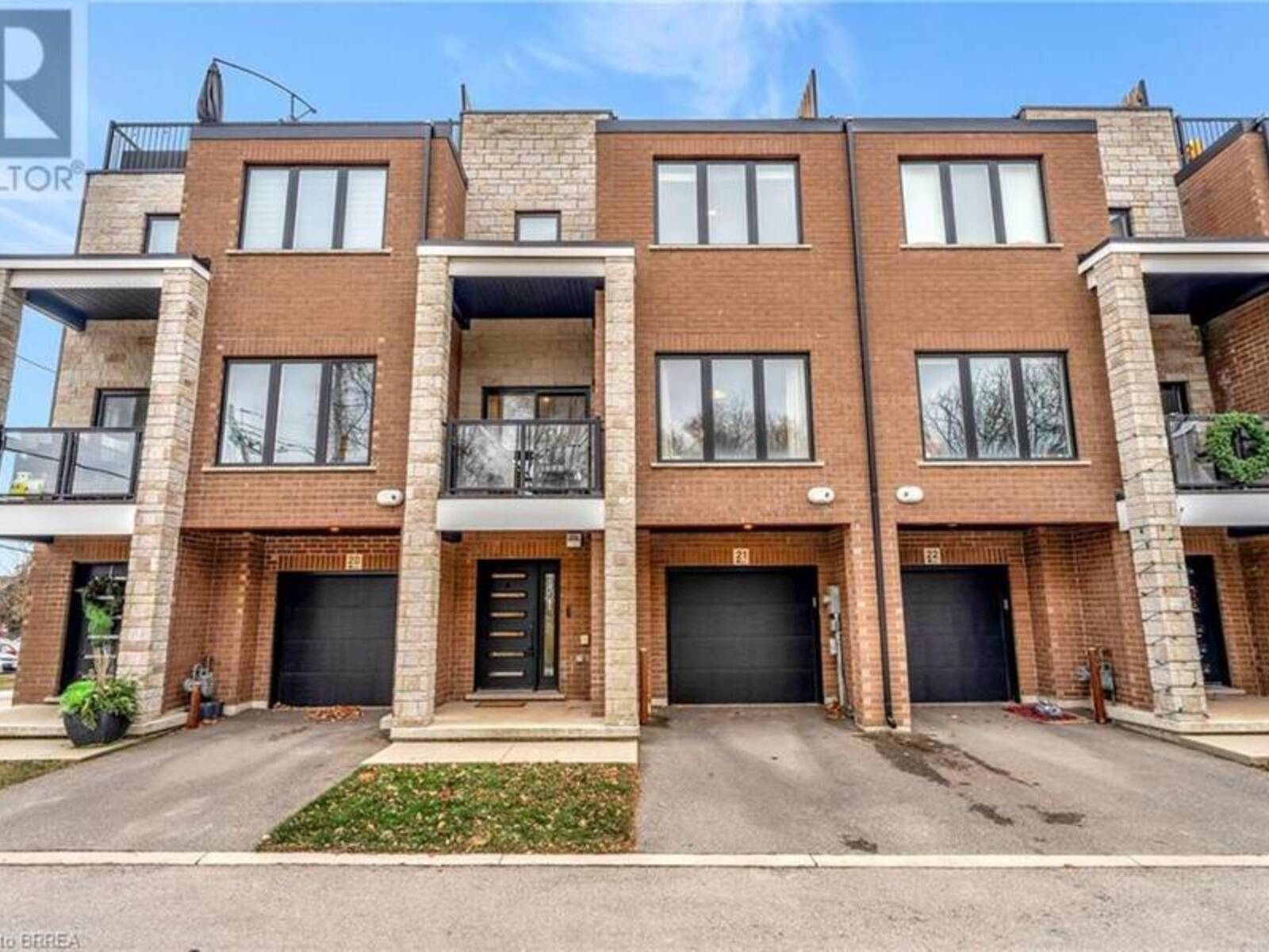 33 JARVIS Street Unit# 21, Brantford, Ontario N3T 4A7