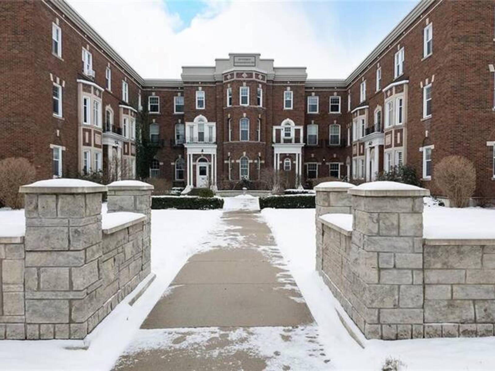 54 DUFFERIN Avenue Unit# 21, Brantford, Ontario N3T 4P5