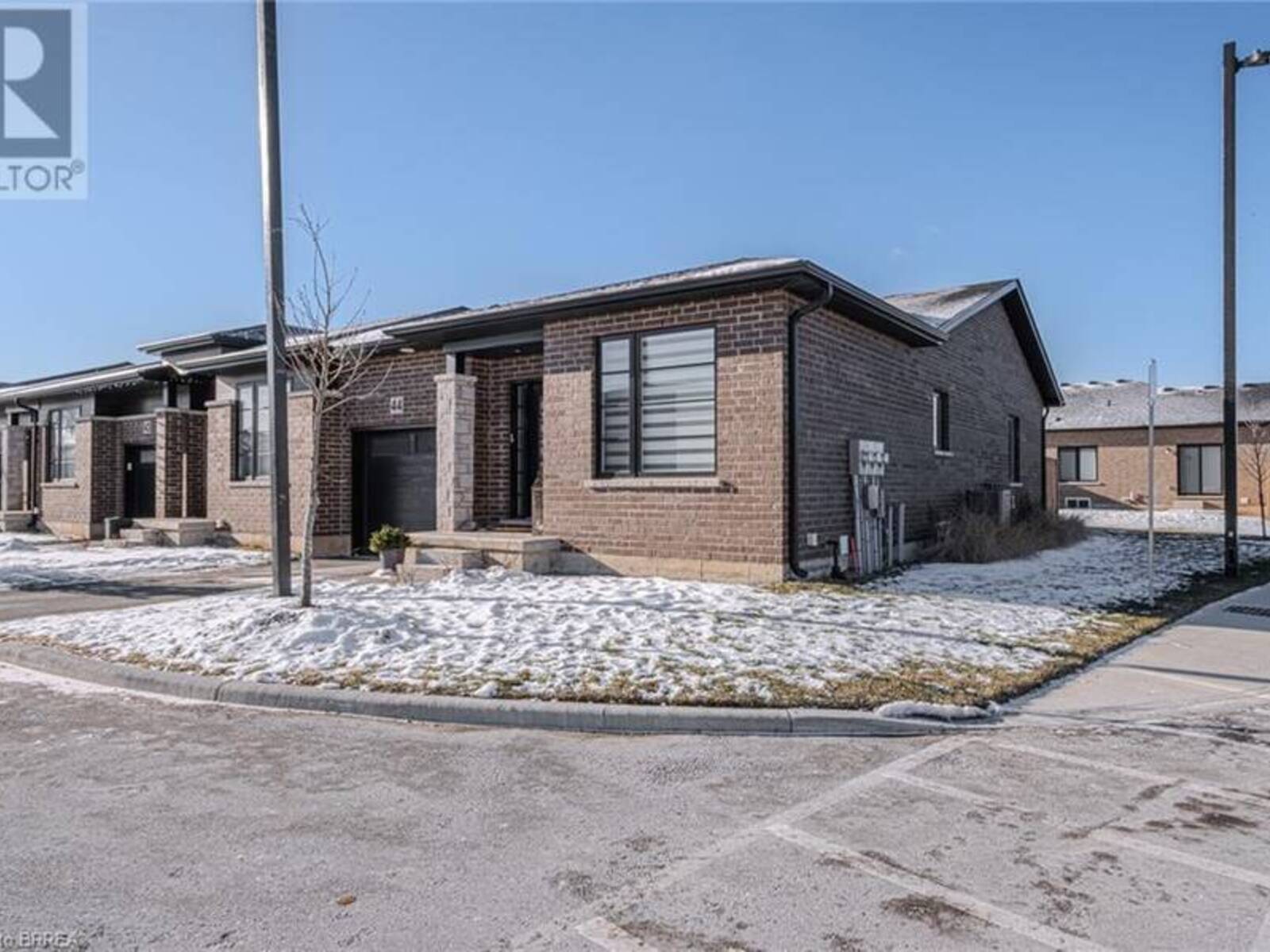 550 GREY Street Unit# 44, Brantford, Ontario N3S 7L4