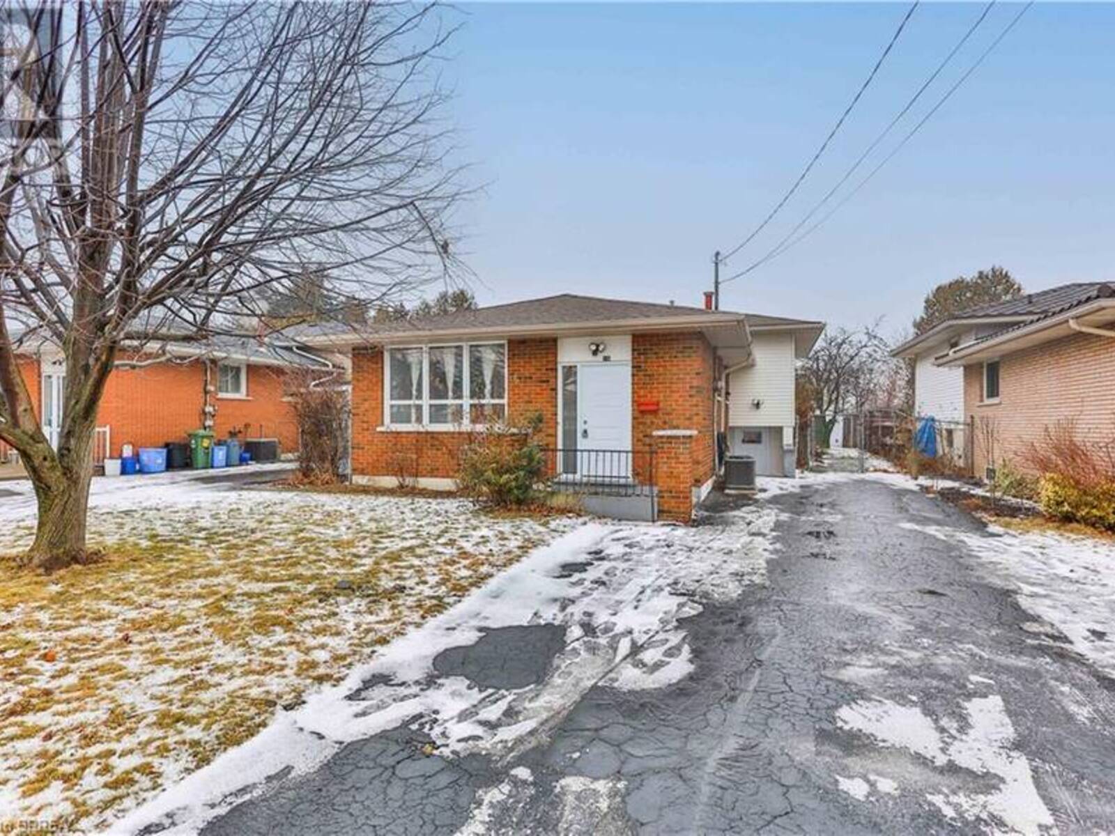 15 QUEENSBURY Drive, Hamilton, Ontario L8W 1J1