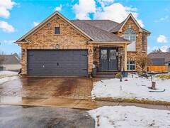 14 VARLEY Crescent Brantford Ontario, N3R 7Z3