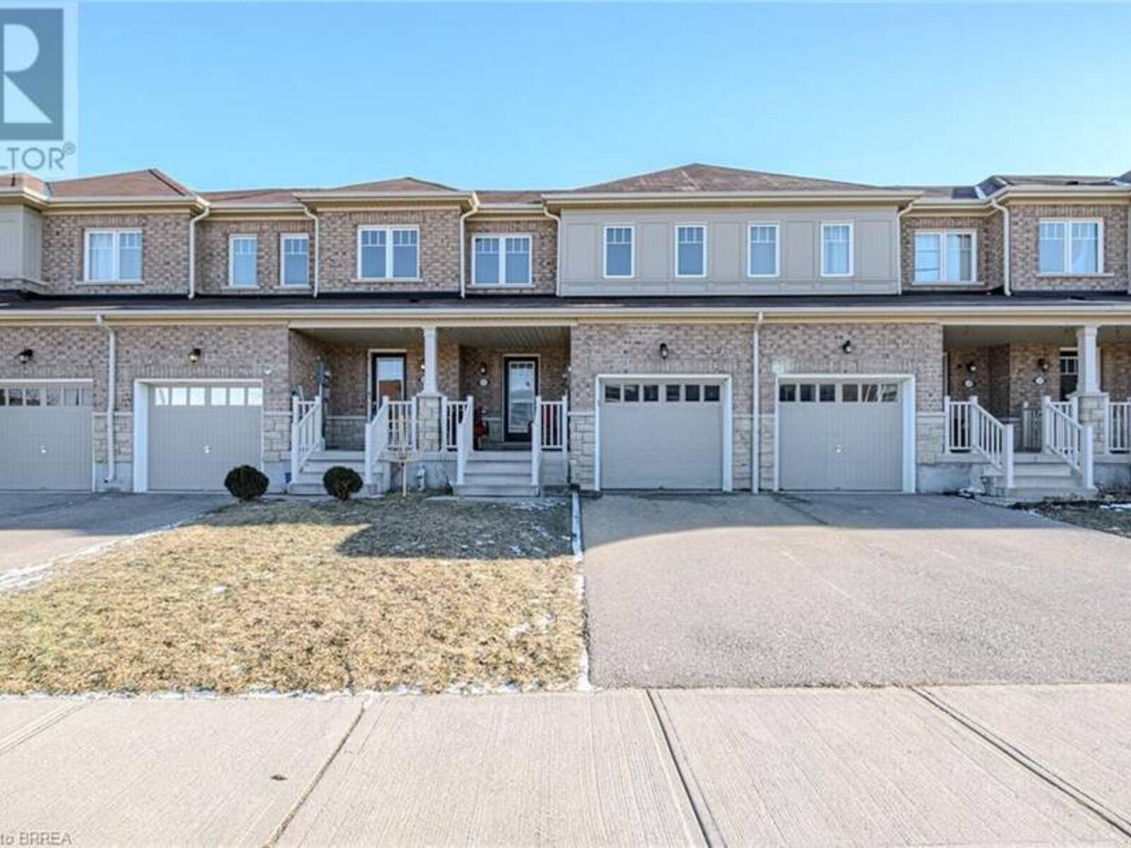 125 ENGLISH Lane, Brantford, Ontario N3T 5L5