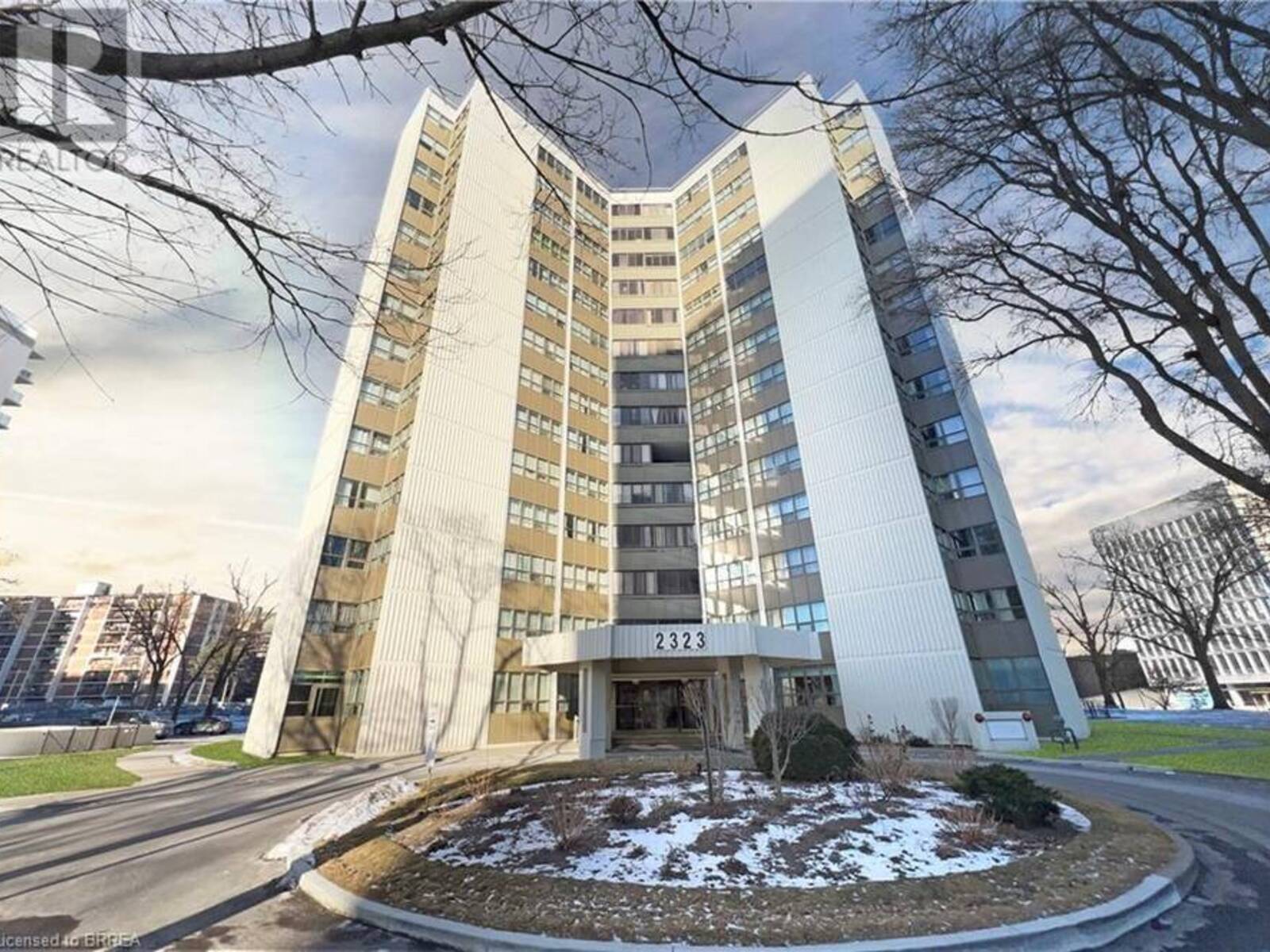 2323 CONFEDERATION Parkway Unit# 206, Mississauga, Ontario L5B 1R6