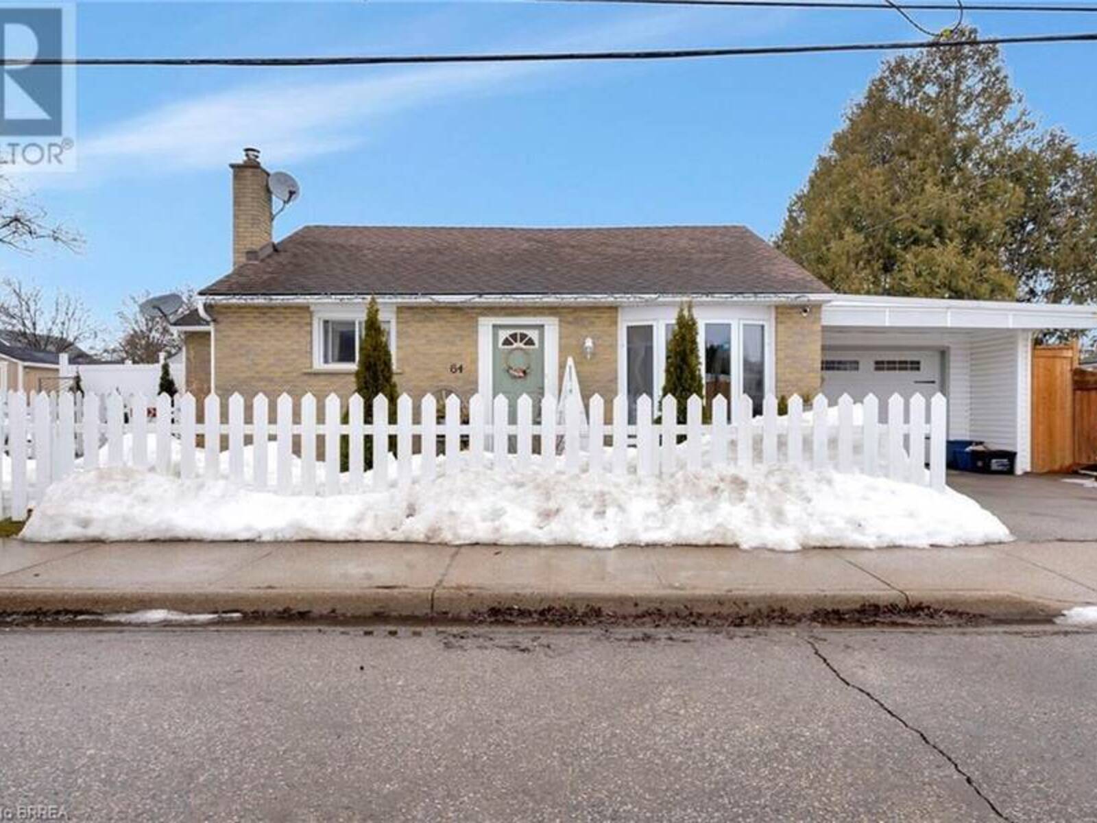 64 DIVISION Street, Brantford, Ontario N3S 2P4