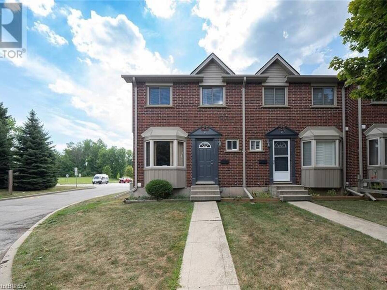 153 BRANTWOOD PARK Road Unit# F, Brantford, Ontario N3P 1X9