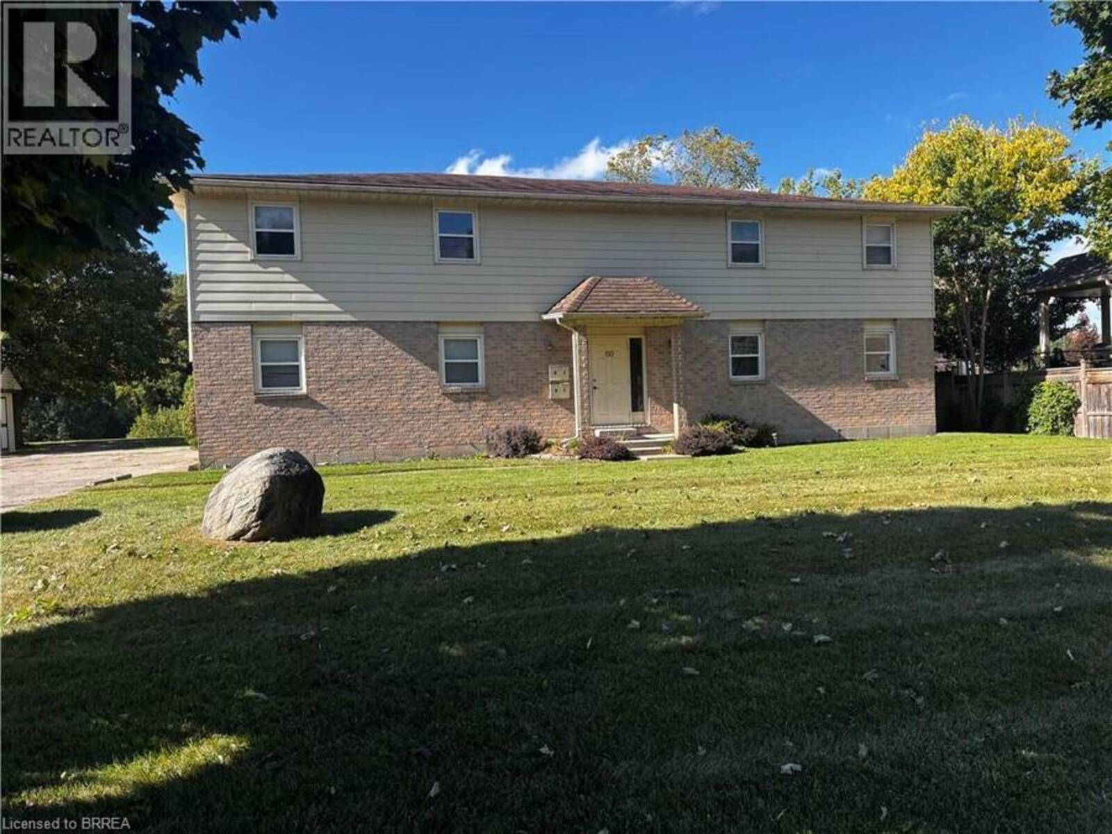 60 WILLOW Street, Paris, Ontario N3L 2K6