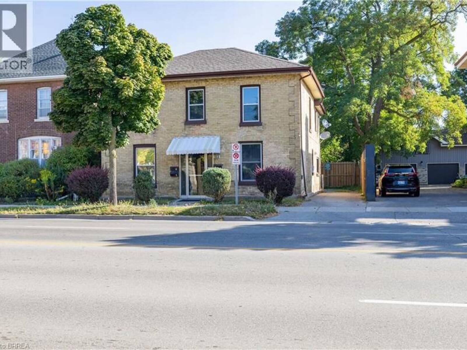 113 BRANT Avenue, Brantford, Ontario N3T 3H4