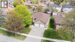 44 BLACKFRIAR Lane | Brantford Ontario | Slide Image Thirty-eight