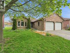 44 BLACKFRIAR Lane Brantford Ontario, N3R 7L3