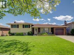 11 PIPPIN Drive Brantford Ontario, N3R 5V8
