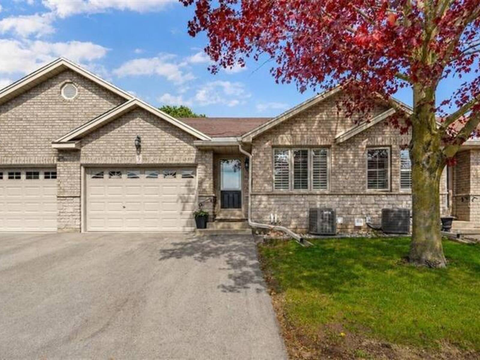 24 GRIFFITHS Drive Unit# 9, Paris, Ontario N3L 4C5