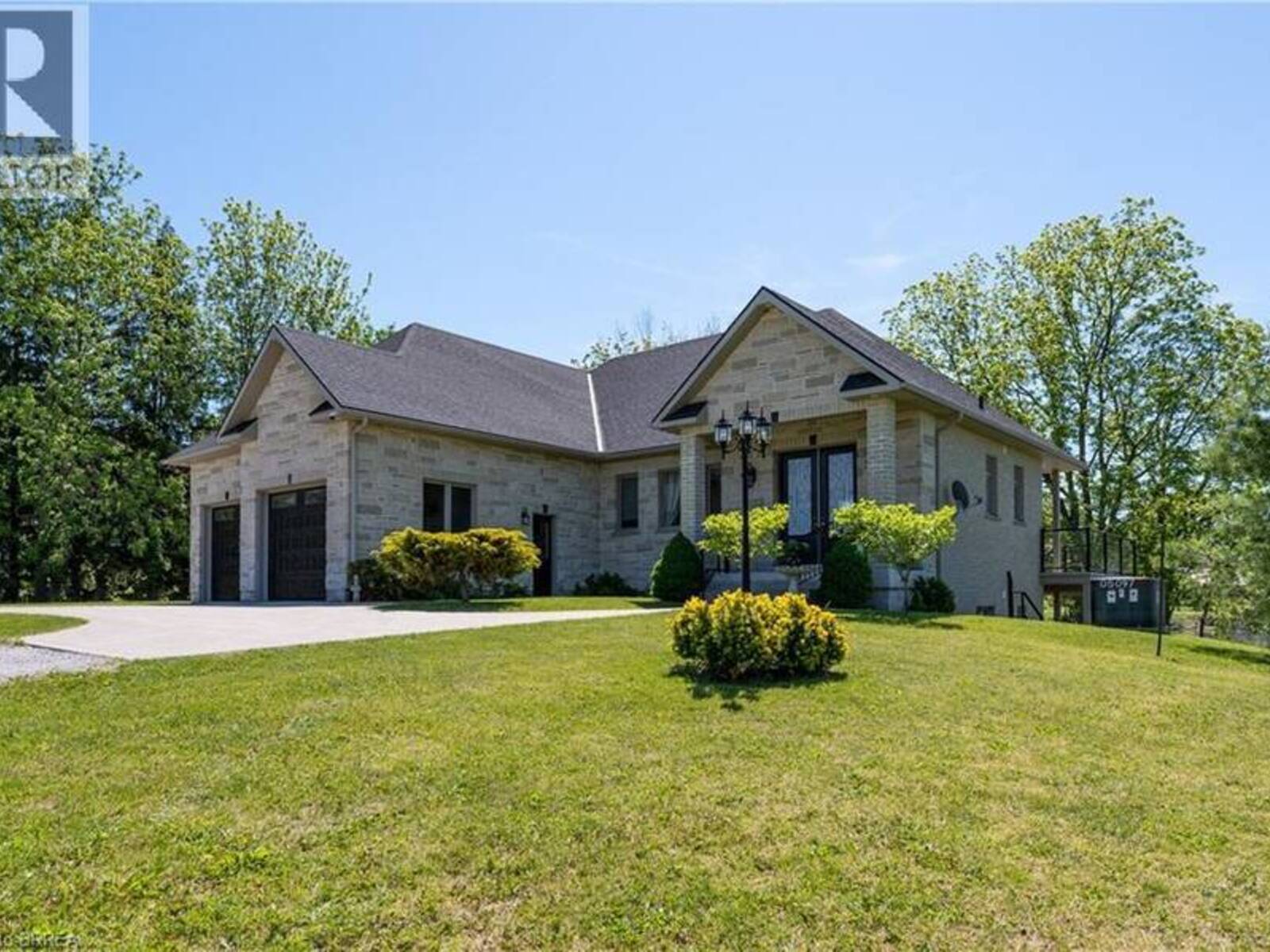 136-160 MECHANIC Street W, Waterford, Ontario N0E 1Y0