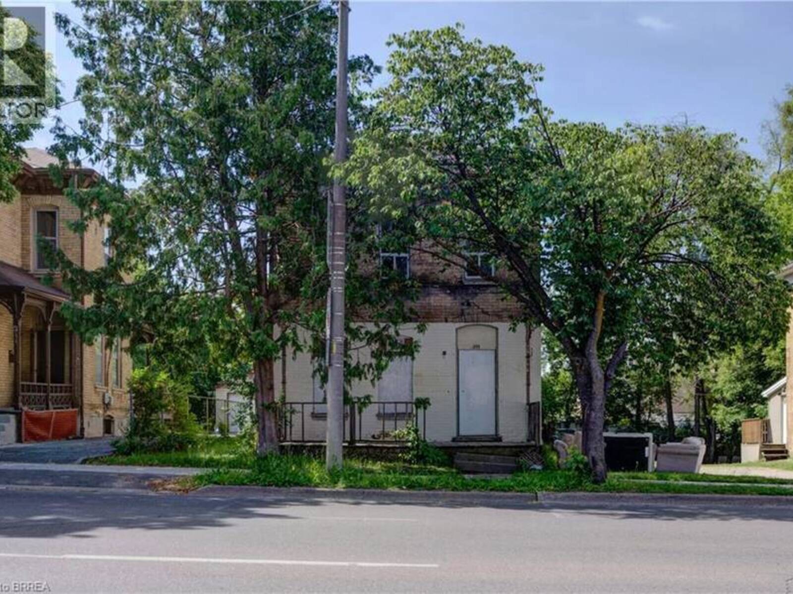 209 DALHOUSIE Street, Brantford, Ontario N3S 3T8