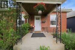 12 BRUNSWICK Street | Brantford Ontario | Slide Image Three