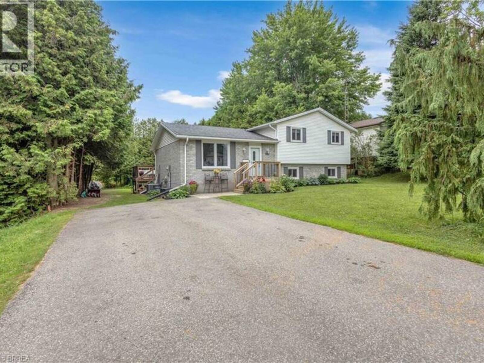 218 MECHANIC Street W, Waterford, Ontario N0E 1Y0
