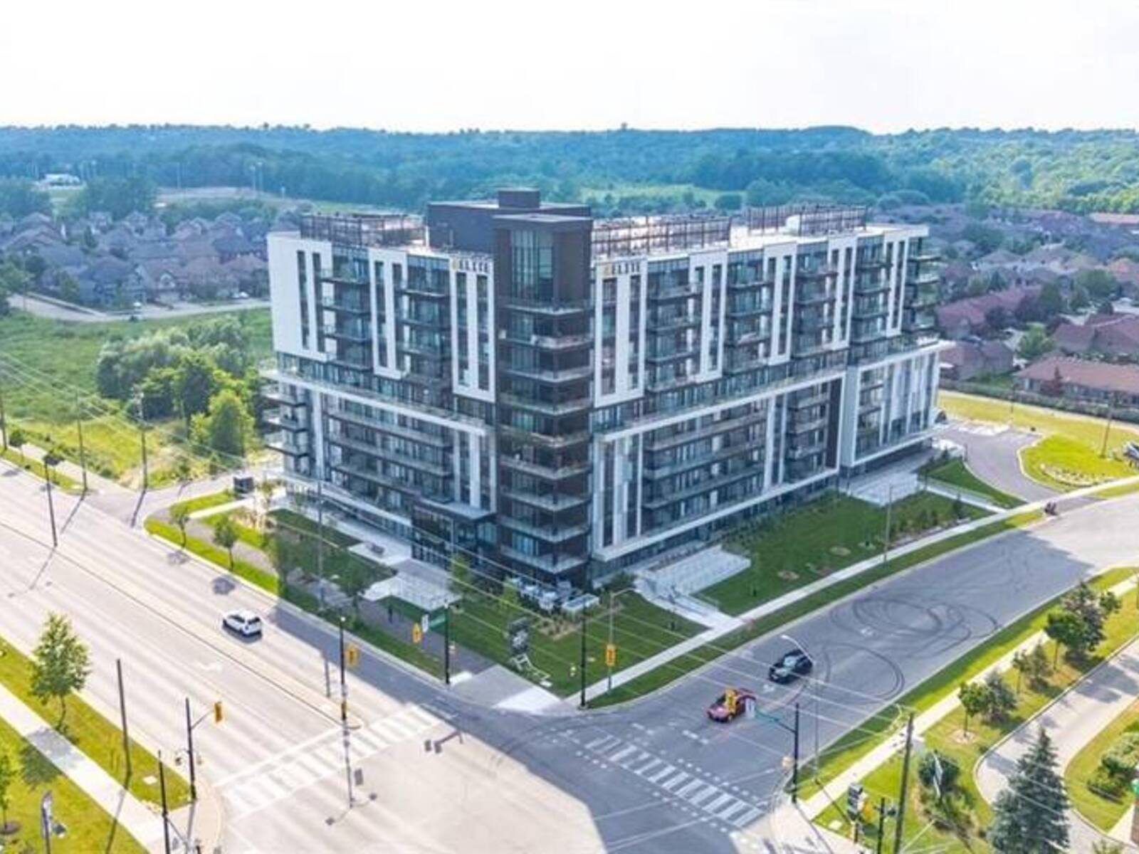 575 CONKLIN Road Unit# 323, Brantford, Ontario N3T 0Y2