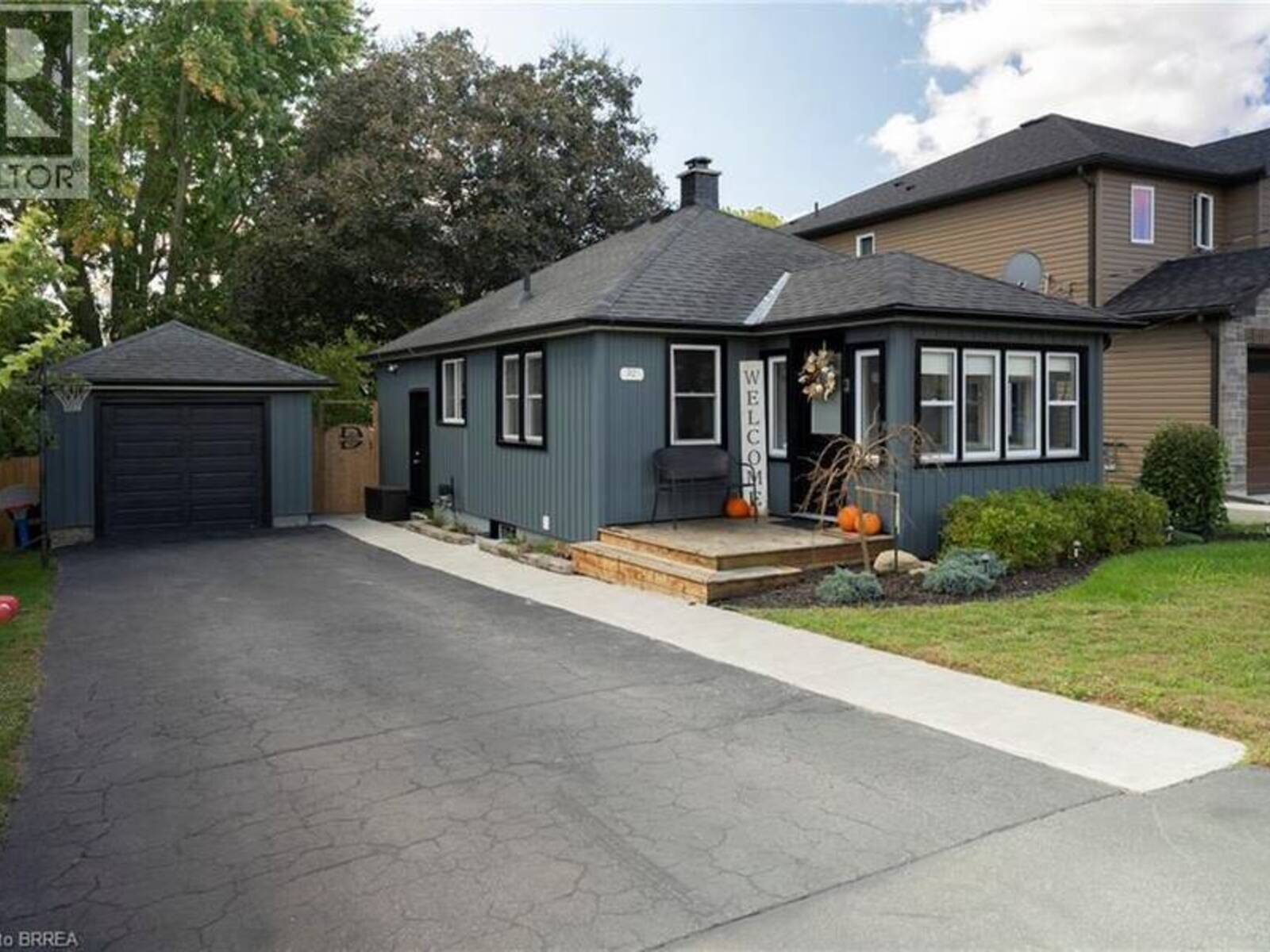 92 SOVEREIGN Street W, Waterford, Ontario N0E 1Y0