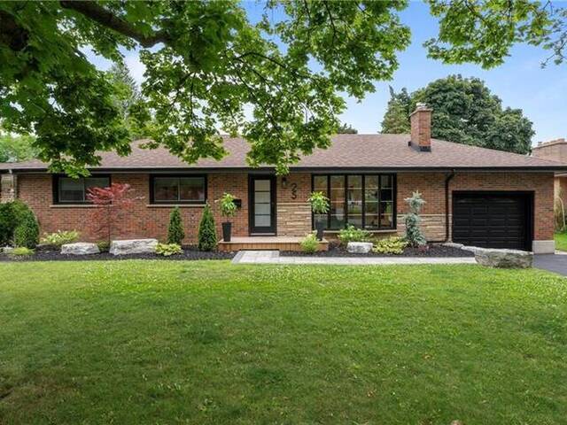 25 SENECA Crescent Brantford Ontario, N3R 1K3 - 3 Bedrooms Home For Sale