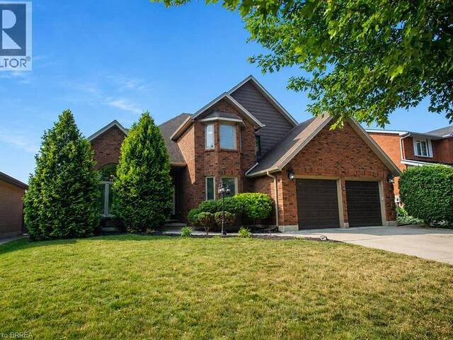 7 COOPER Court Brantford Ontario, N3T 6G7 - 5 Bedrooms Home For Sale