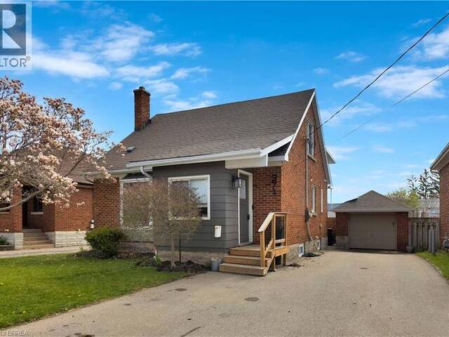 371 OTTAWA Street S Kitchener Ontario, N2M 3P3 - 3 Bedrooms Home For Sale