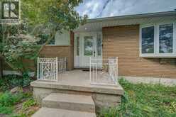 6 BAYLY Drive | Paris Ontario | Slide Image Five