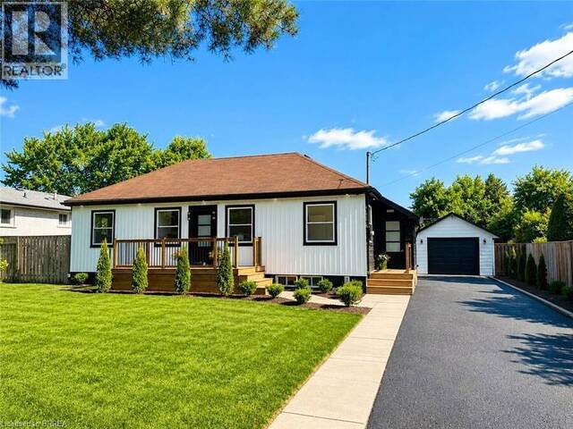 92 FAIRVIEW Drive Brantford Ontario, N3R 2W9 - 5 Bedrooms Home For Sale