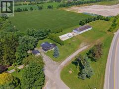 416 KING EDWARD Street Paris Ontario, N3L 3E3