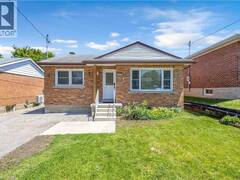 450 HIGHLAND Road E Kitchener Ontario, N2M 3W7