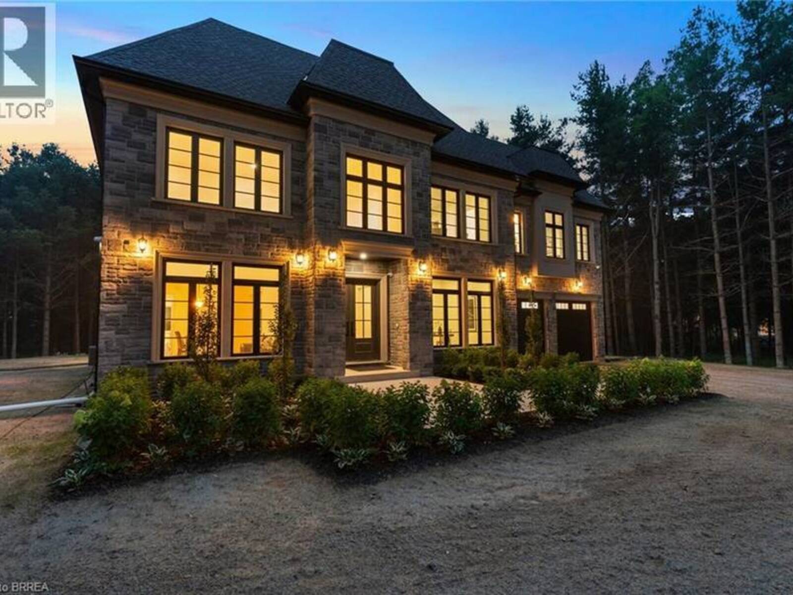5 WEST HARRIS Road, Brantford, Ontario N3T 5L4