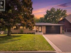45 WAYNE Drive Brantford Ontario, N3R 2Y8