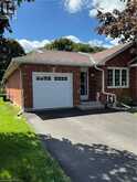60 WHITLAW Way Unit# 16 | Paris Ontario | Slide Image Three