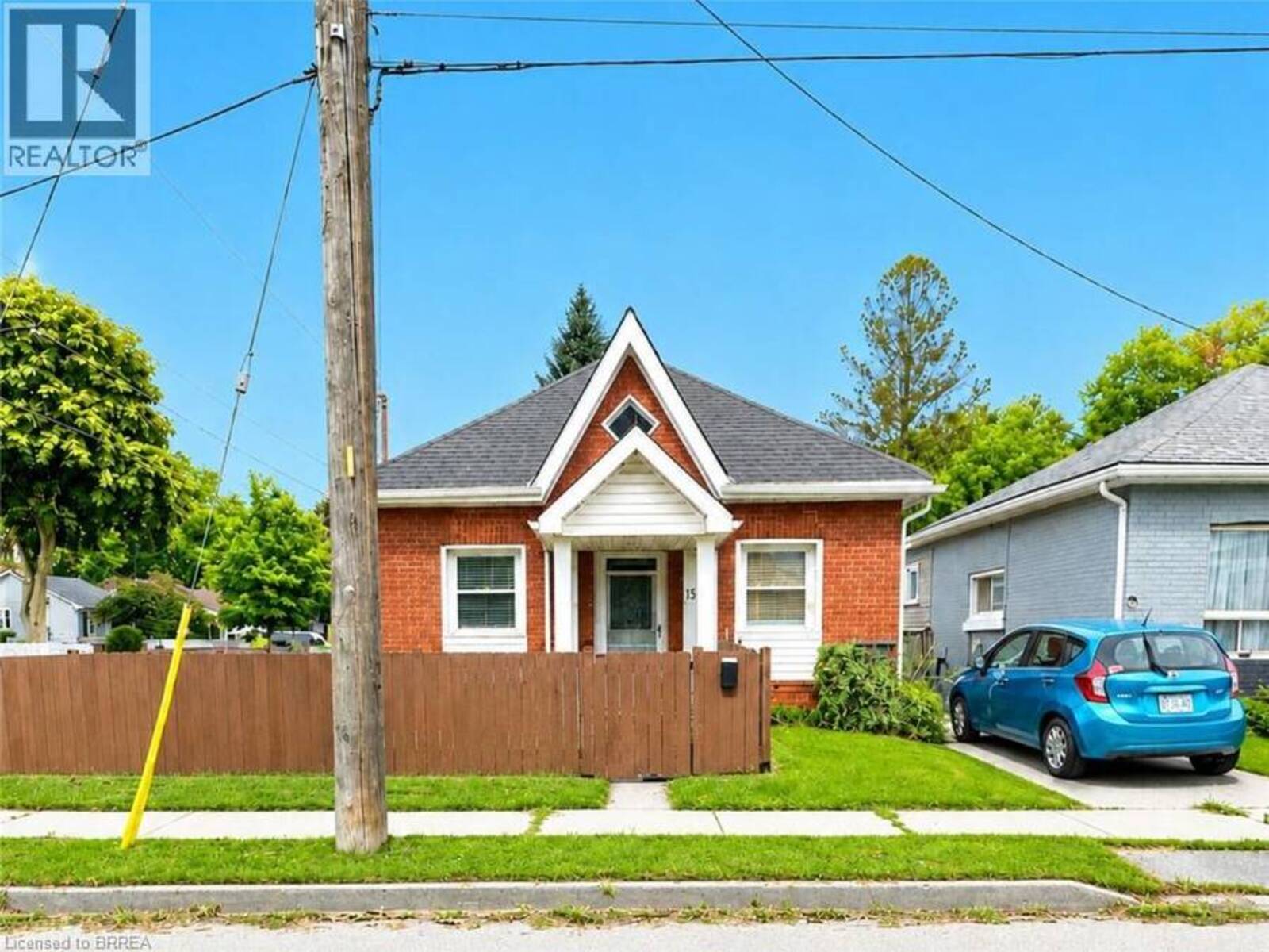 15 ESTHER Street, Brantford, Ontario N3S 6K3