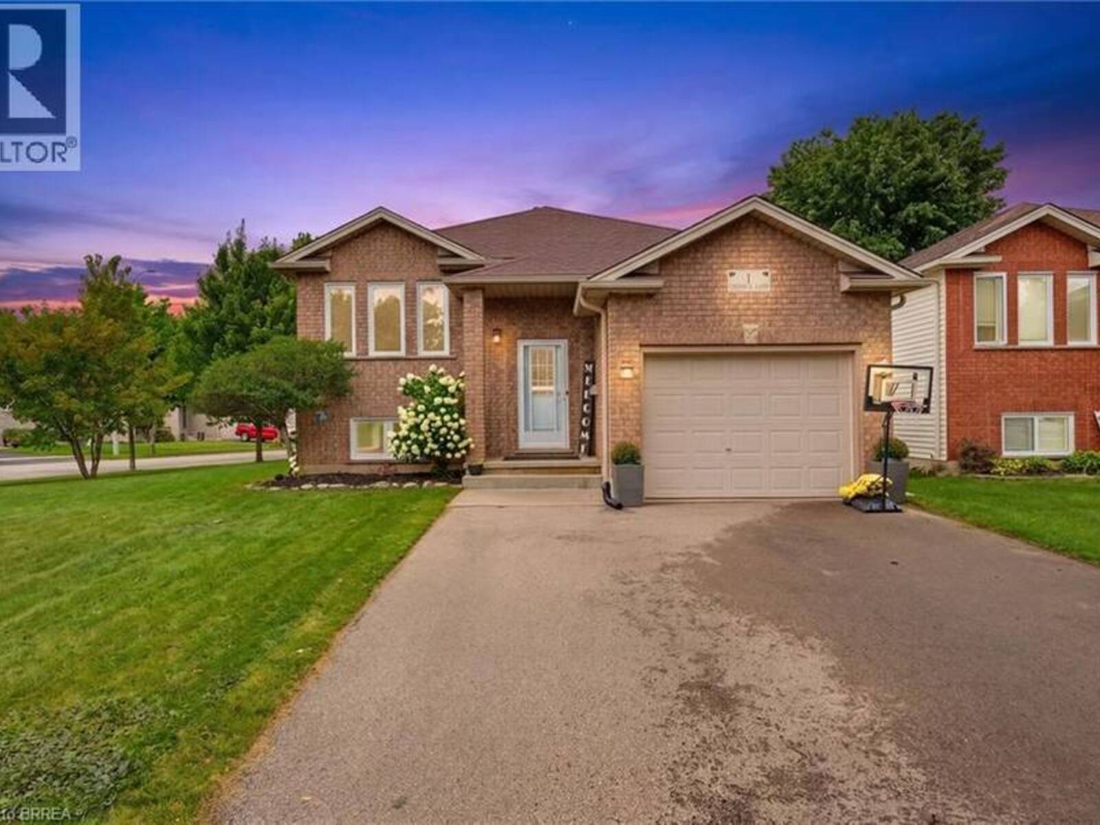 1 LIMERICK Lane, Brantford, Ontario N3T 6K8
