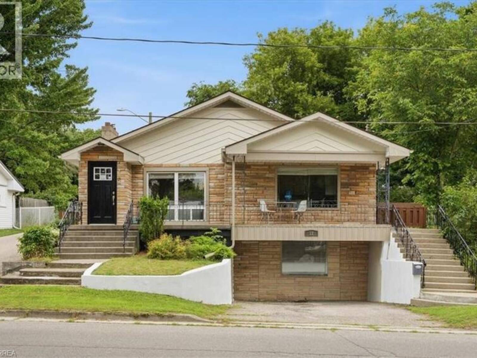 12 TILLSON Street, Tillsonburg, Ontario N4G 2X2