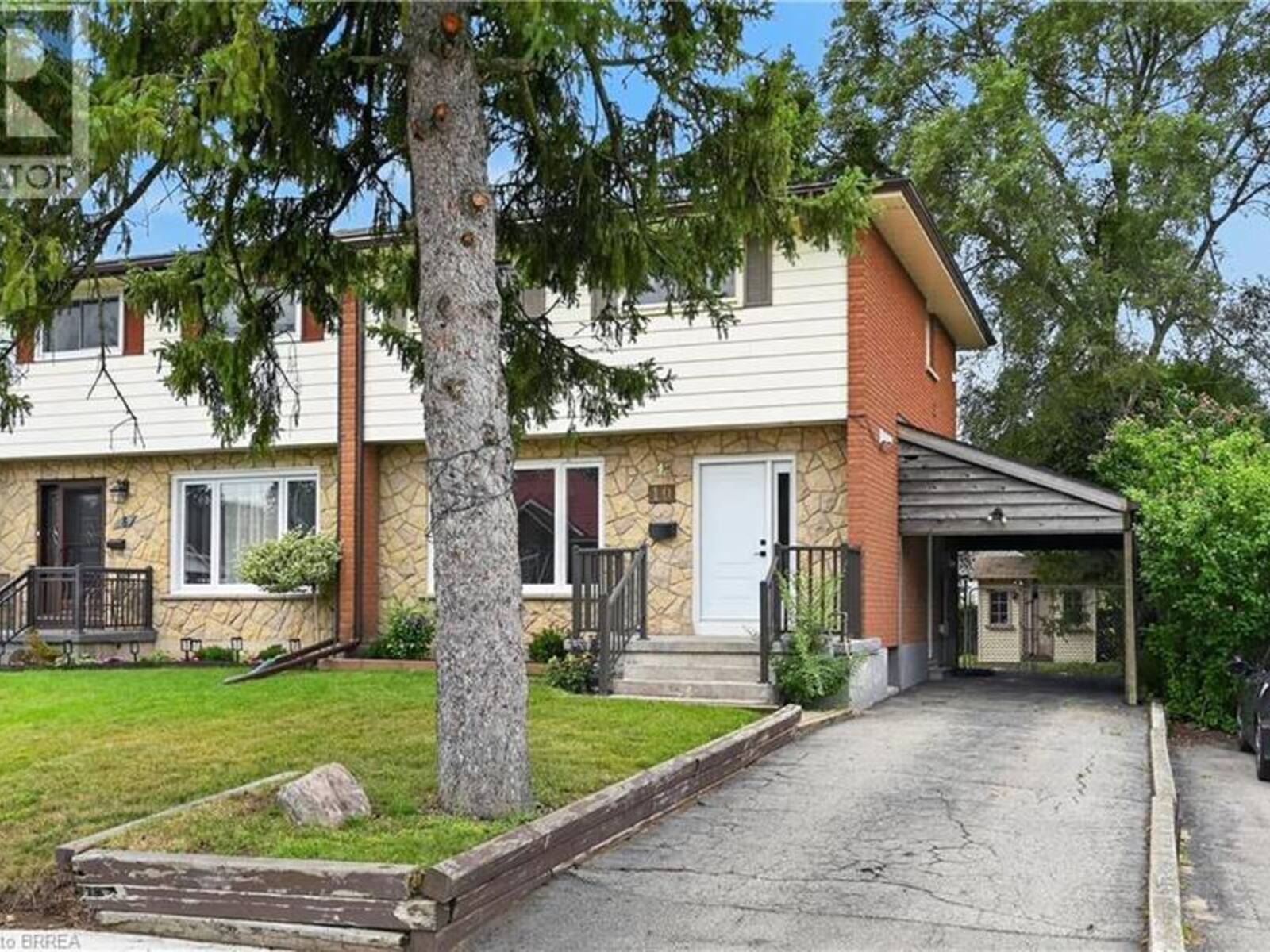 10 ELMWOOD Avenue, Brantford, Ontario N3R 2J8
