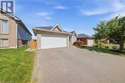 36 GARNER'S Lane | Brantford Ontario | Slide Image Three