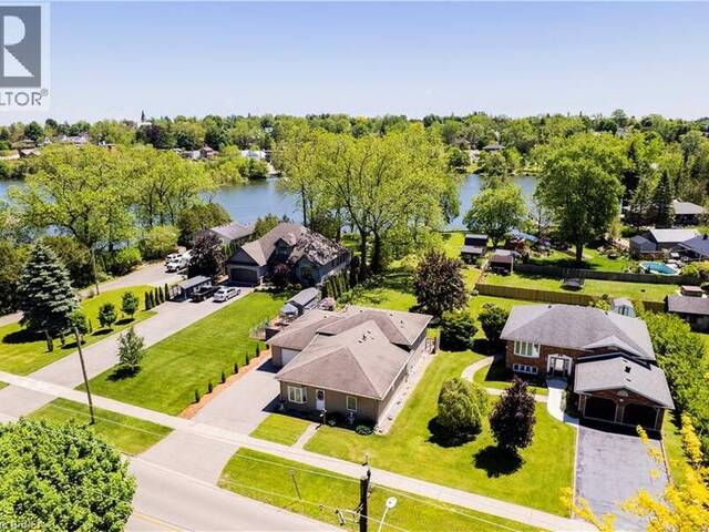 100 MECHANIC Street W Waterford Ontario, N0E 1Y0 - 3 Bedrooms Waterfront Home For sale
