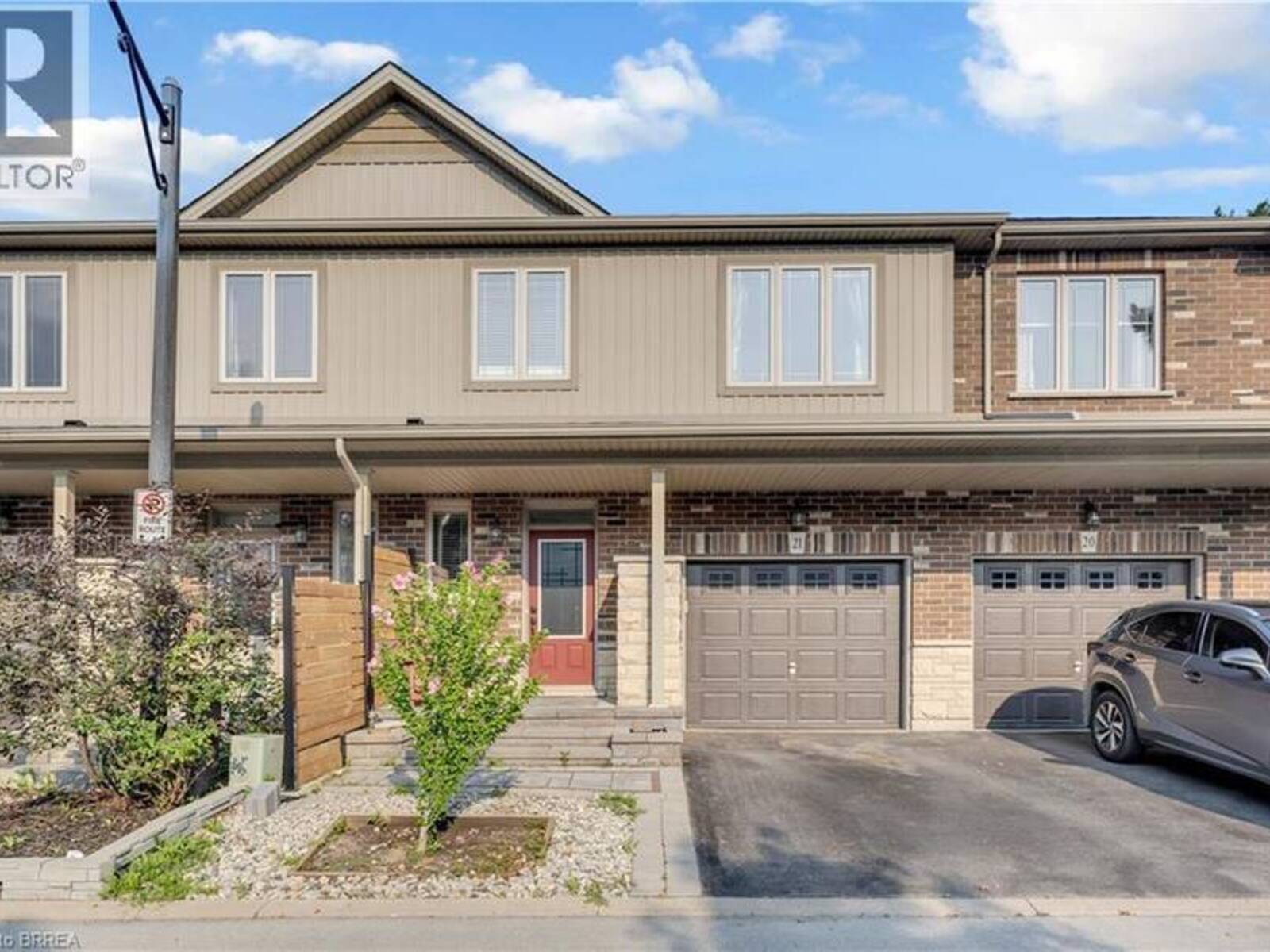 380 LAKE Street Unit# 21, Grimsby, Ontario L3M 0E8