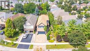 40 PREMIER Road | Waterdown Ontario | Slide Image Six