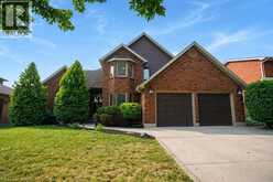 7 COOPER Court | Brantford Ontario | Slide Image Two