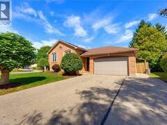 82 OLIVETREE Road Brantford Ontario, N3R 7W6