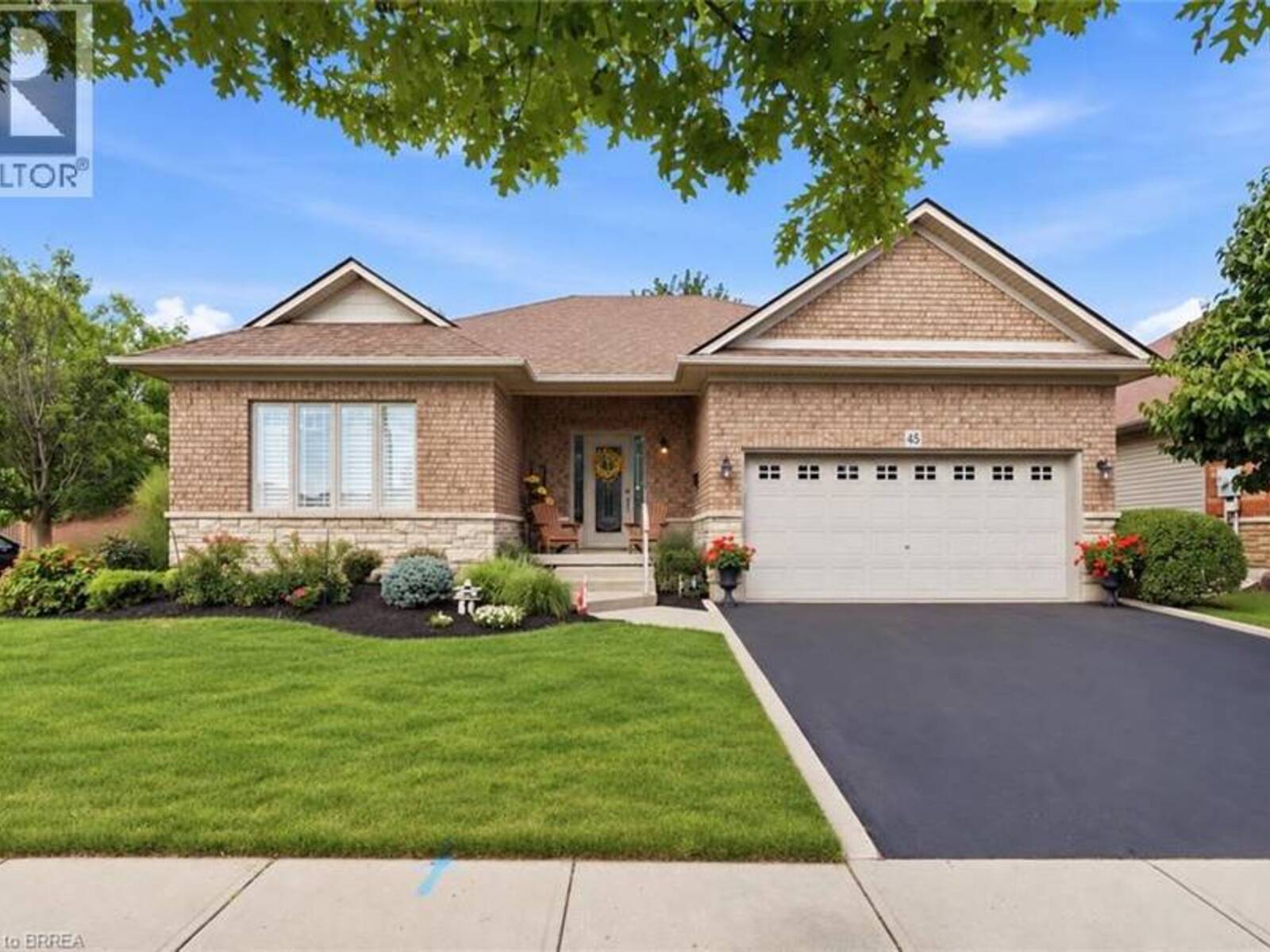 45 IRONGATE Drive, Paris, Ontario N3L 4G3