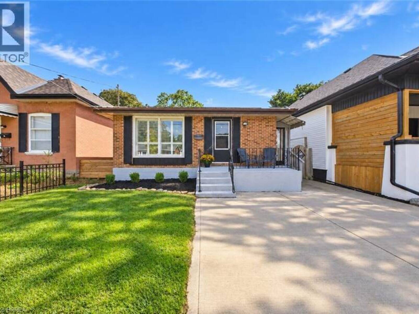 16 BURWELL Street, Brantford, Ontario N3T 4T6