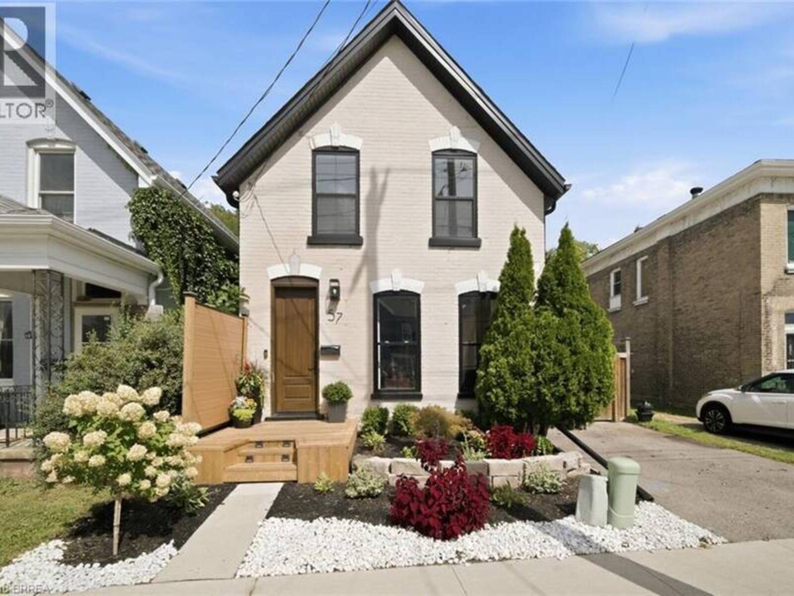 57 TERRACE HILL Street, Brantford, Ontario N3R 1E8